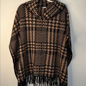 Chico's Black and Tan Plaid‎ Poncho